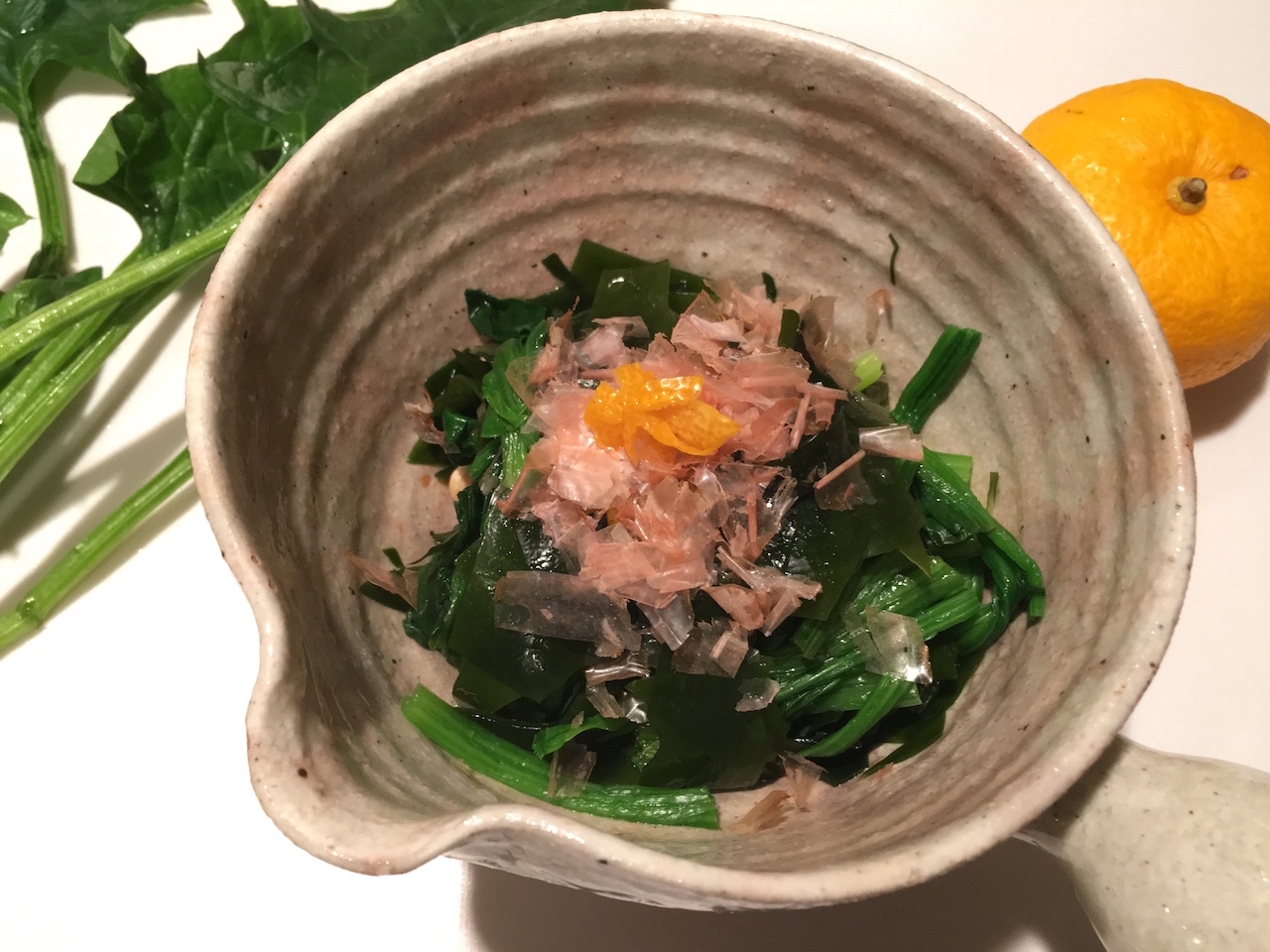 [New moon cafe Merta Sari １⽉のレシピ] 　青菜とわかめのジンジャー和え